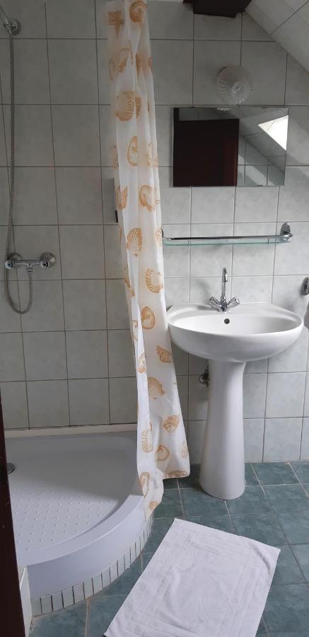 Csillag Panzio Hotell Vác Exteriör bild