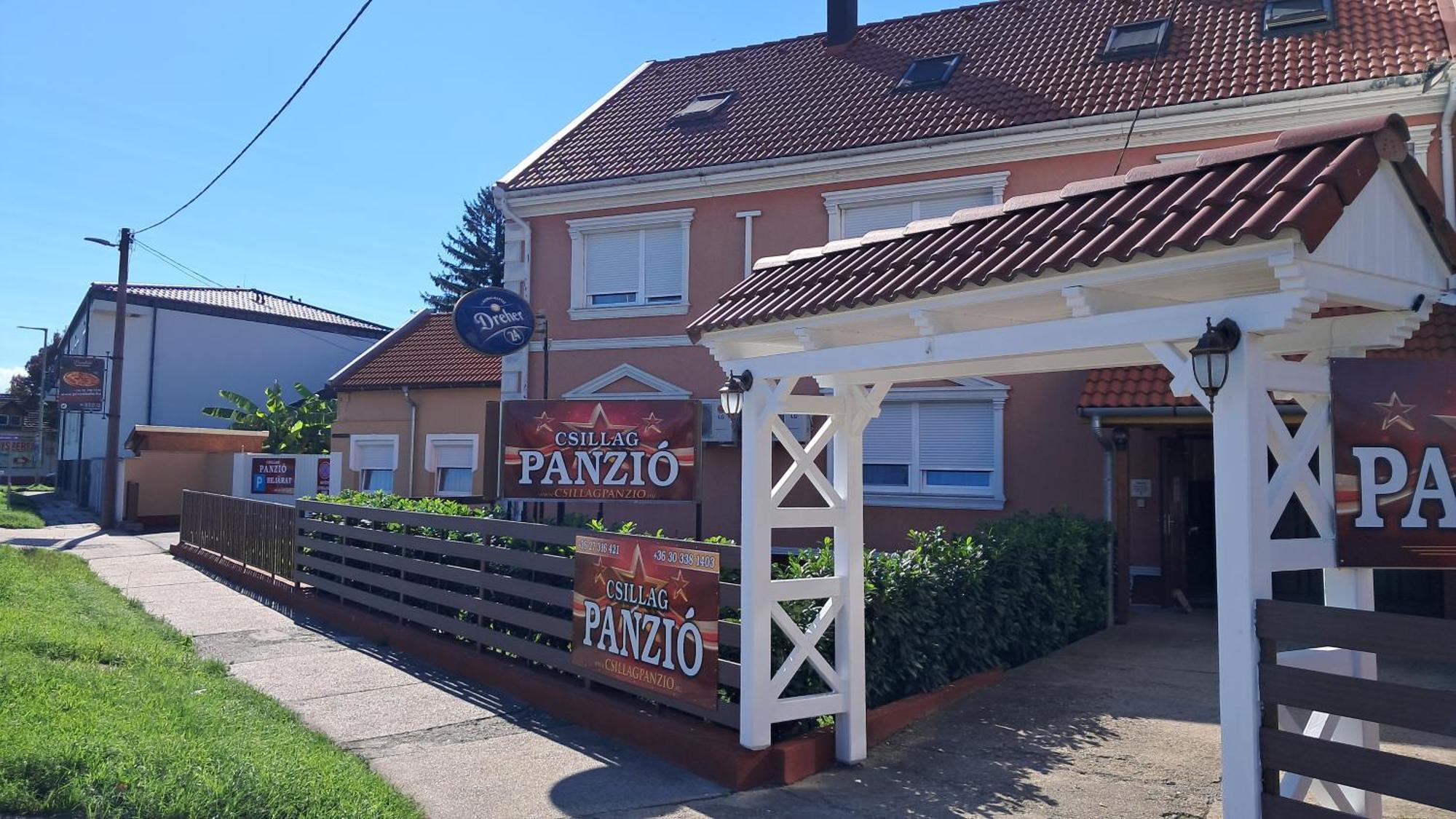 Csillag Panzio Hotell Vác Exteriör bild